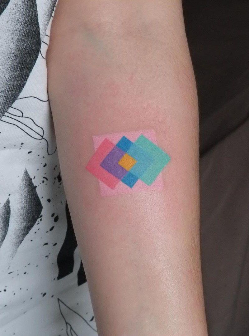 30 Pretty Geometric Tattoos to Inspire You