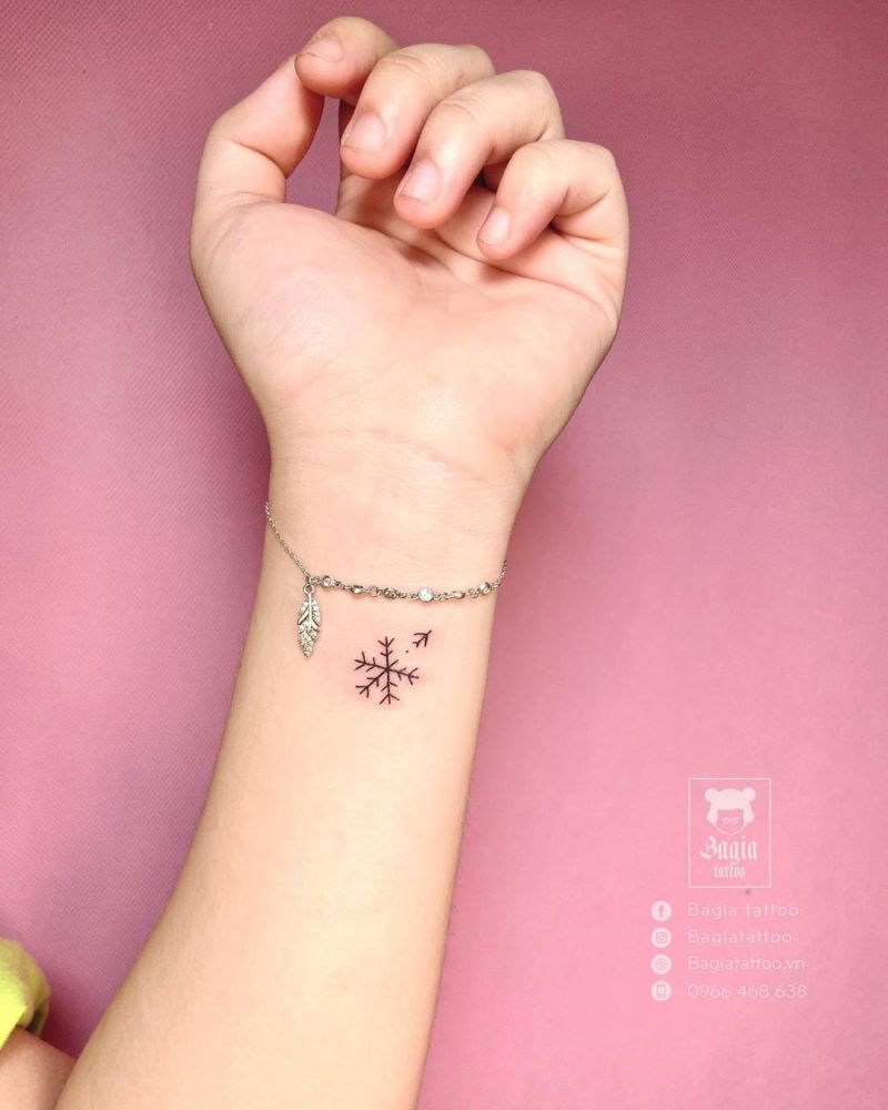 30 Pure Snowflake Tattoos Make You Beautiful Forever