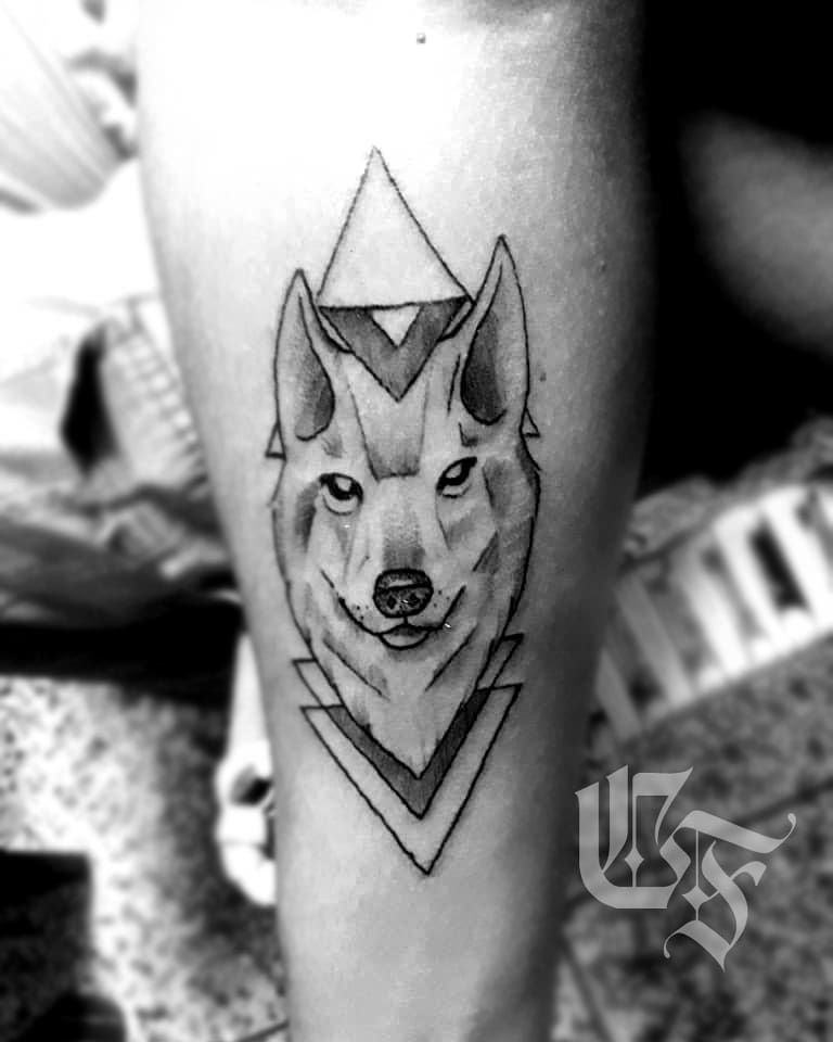 30 Pretty Wolf Tattoos You Will Love to Try