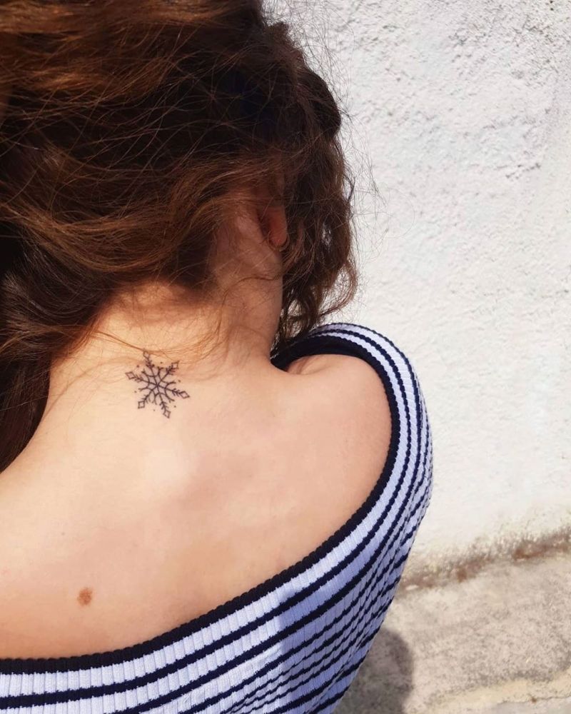 30 Pure Snowflake Tattoos Make You Beautiful Forever