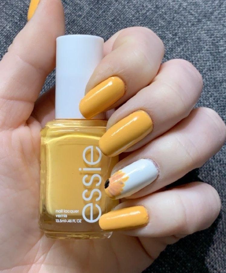 Trendy Sunflower Nail Art Designs for Summer