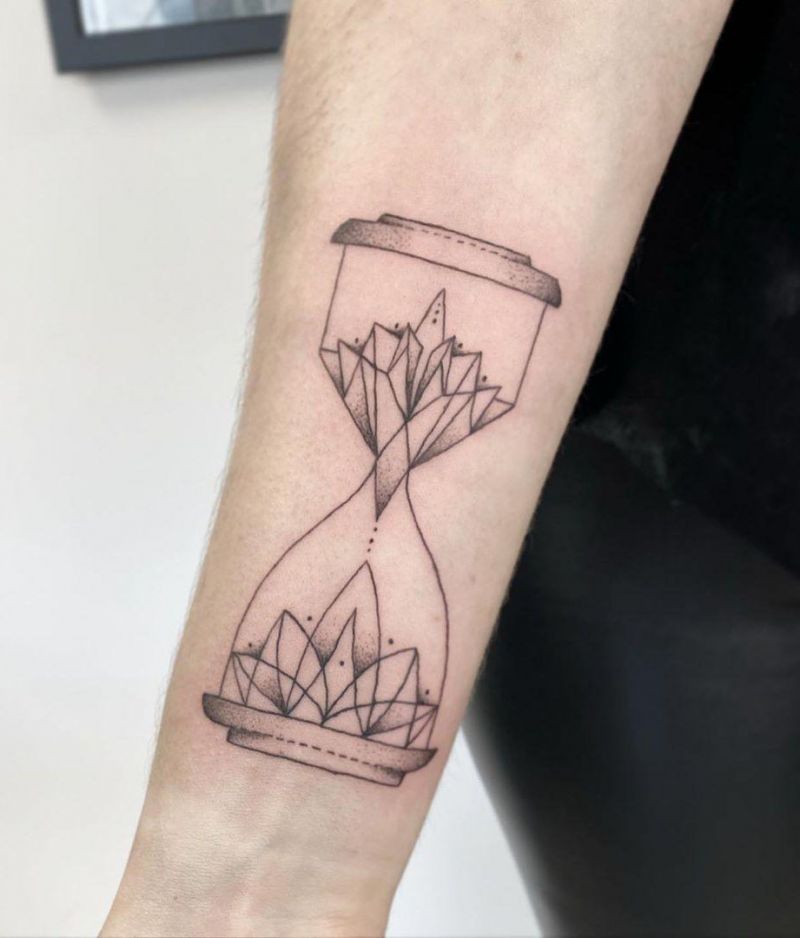 Wonderful Hourglass Tattoos Let You Know How to Cherish Time