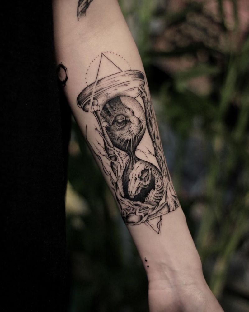 Wonderful Hourglass Tattoos Let You Know How to Cherish Time