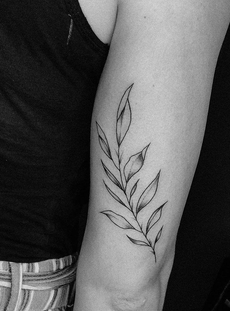 Pretty Leaf Tattoos Make You Elegant and Beautiful