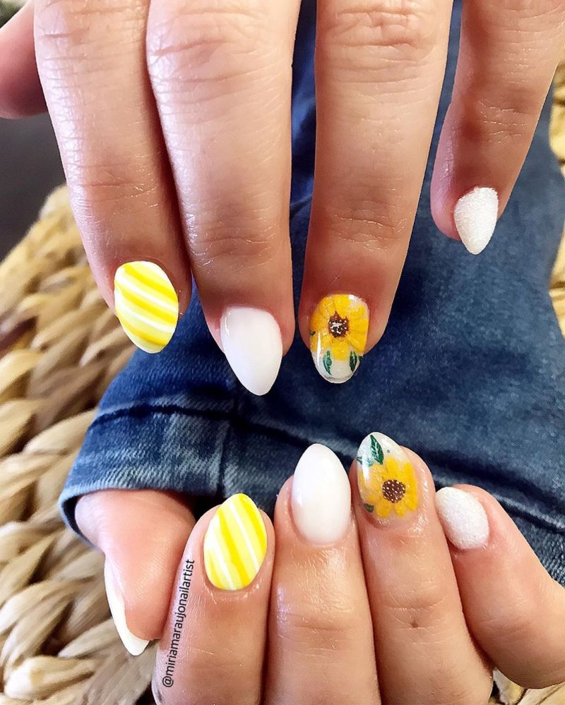 Trendy Sunflower Nail Art Designs for Summer
