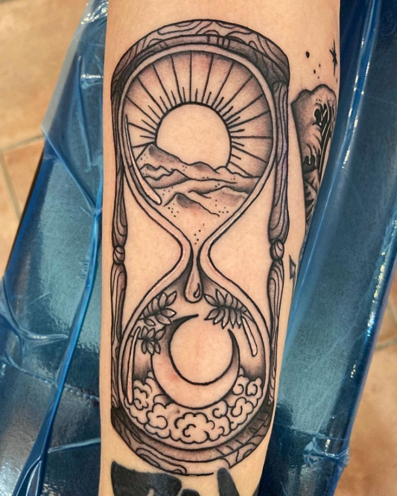 Wonderful Hourglass Tattoos Let You Know How to Cherish Time