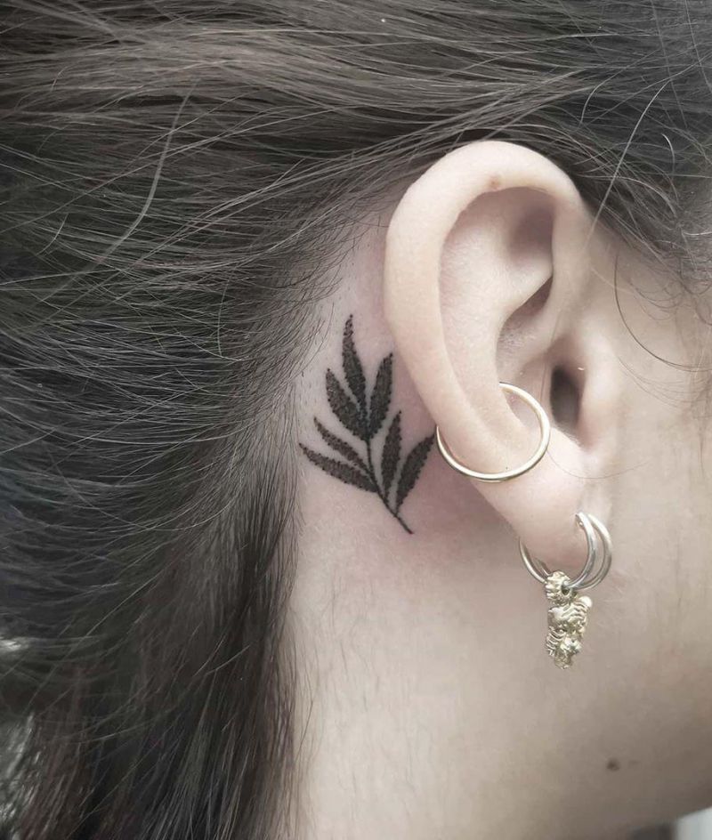 Pretty Behind the Ear Tattoos to Inspire You