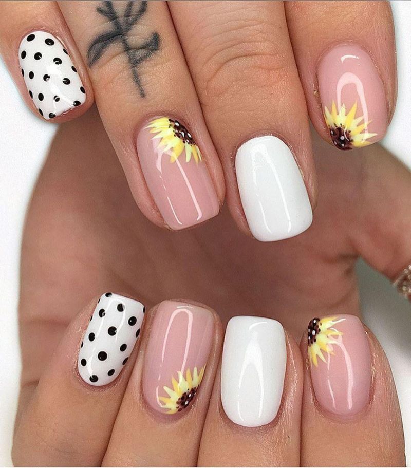 Trendy Sunflower Nail Art Designs for Summer