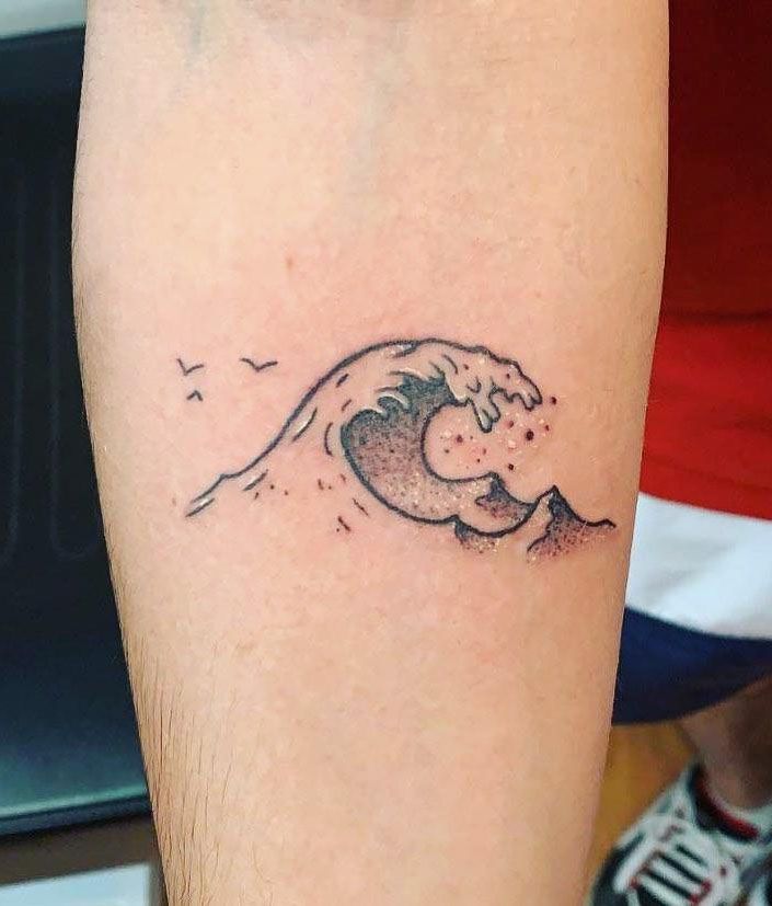 Pretty Wave Tattoos That Give You an Unexpected Feeling