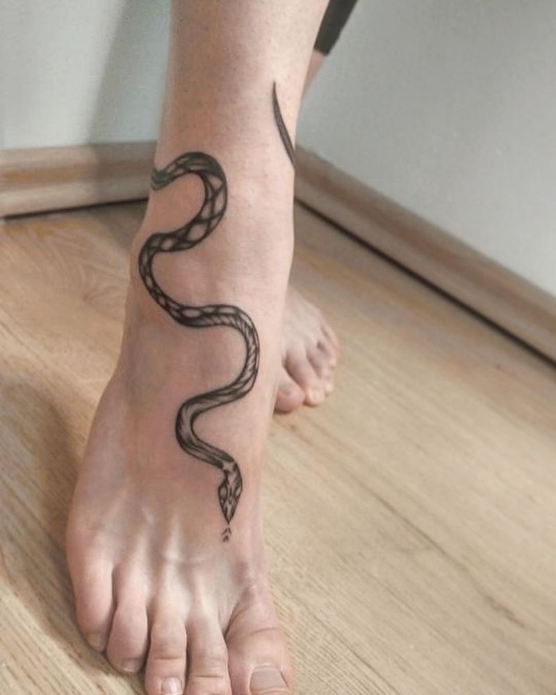 Pretty Foot Tattoos to Show Off