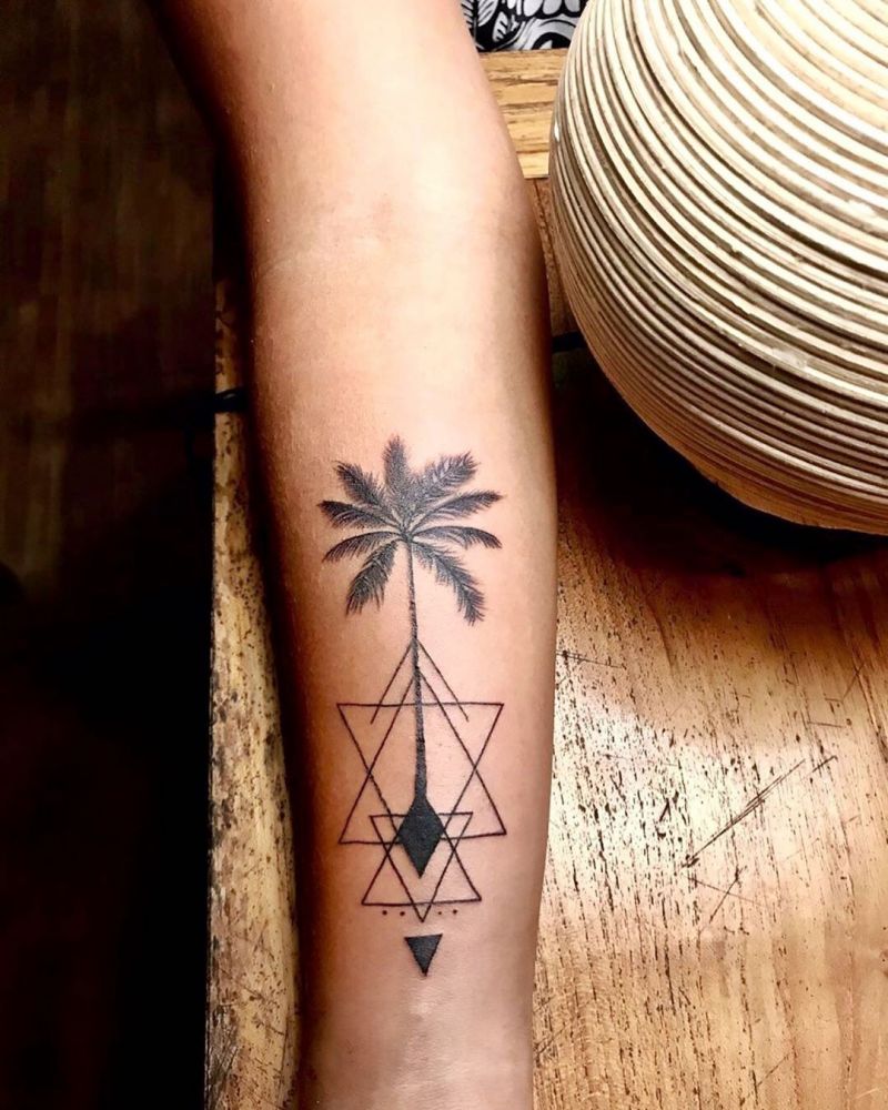 Pretty Palm Tree Tattoos will Make You Want to Try