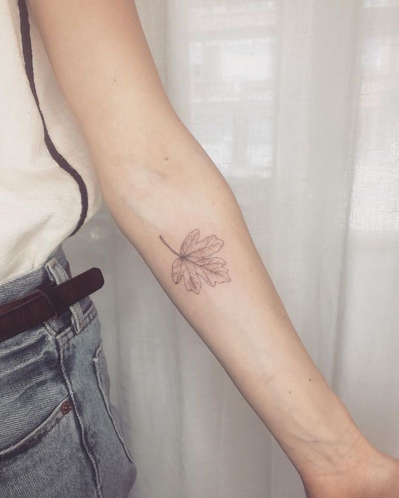 Pretty Leaf Tattoos Make You Elegant and Beautiful