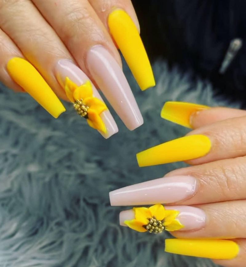 Trendy Sunflower Nail Art Designs for Summer