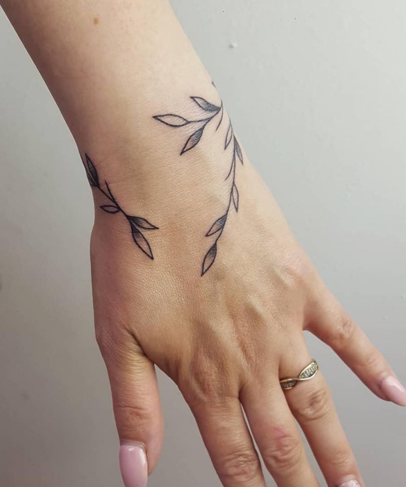 Pretty Leaf Tattoos Make You Elegant and Beautiful