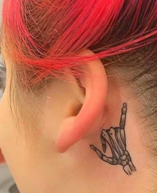 Pretty Behind the Ear Tattoos to Inspire You