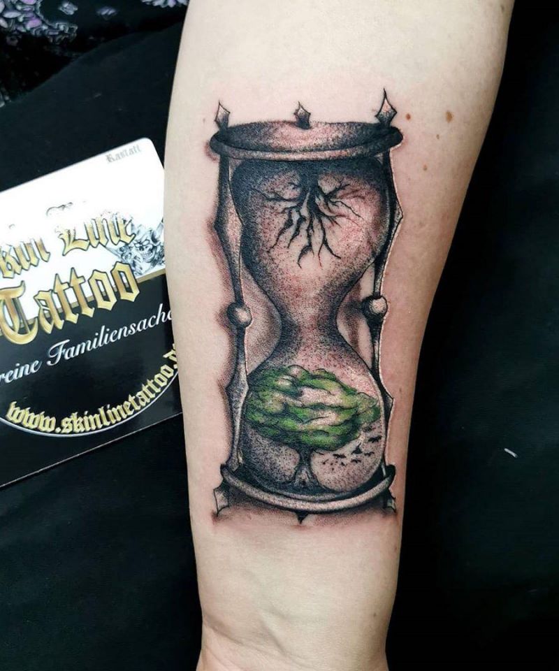 Wonderful Hourglass Tattoos Let You Know How to Cherish Time