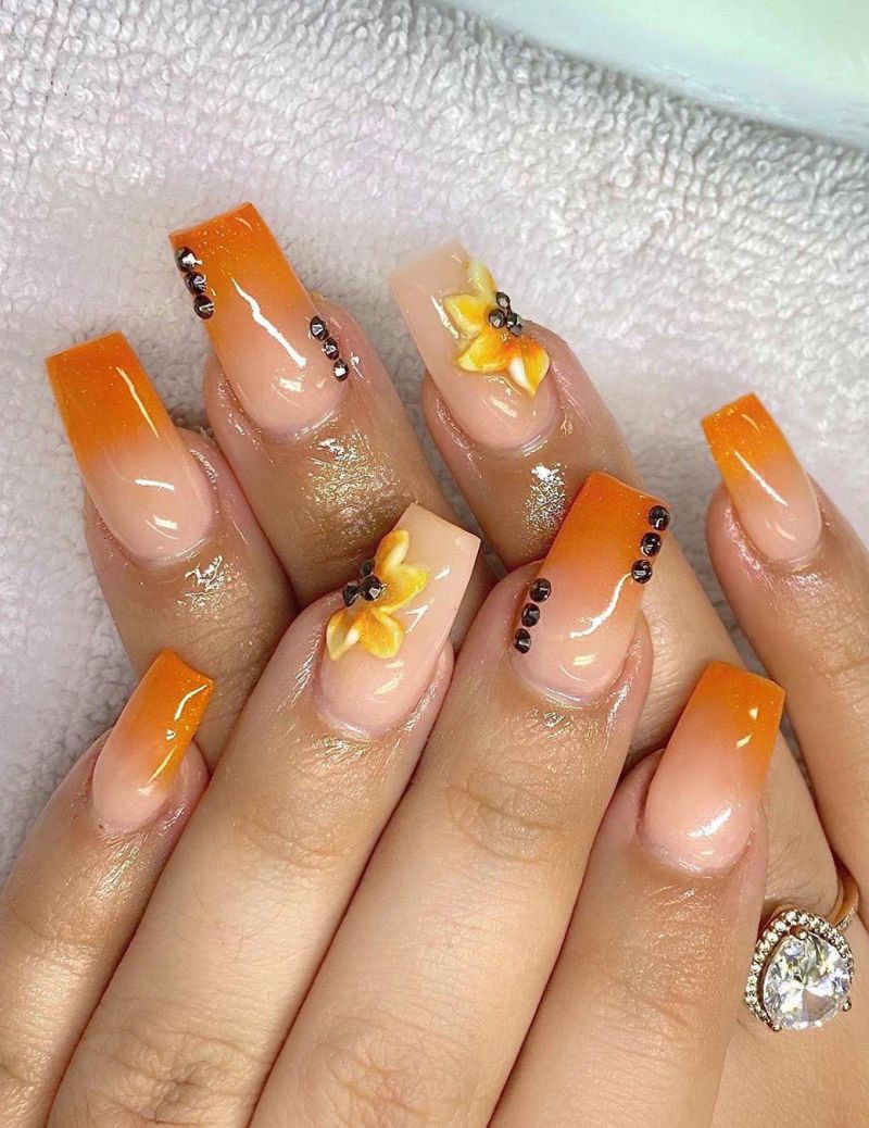 Trendy Sunflower Nail Art Designs for Summer