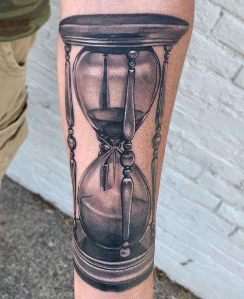 Wonderful Hourglass Tattoos Let You Know How to Cherish Time