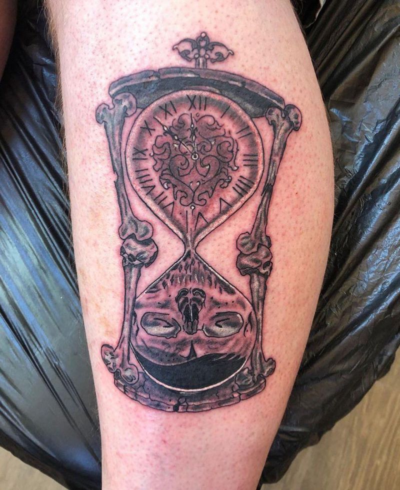 Wonderful Hourglass Tattoos Let You Know How to Cherish Time