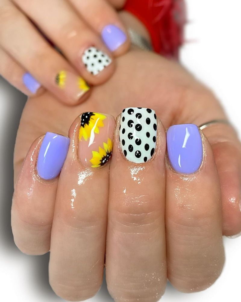 Trendy Sunflower Nail Art Designs for Summer