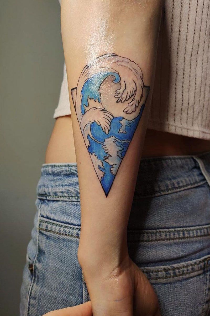 Pretty Wave Tattoos That Give You an Unexpected Feeling