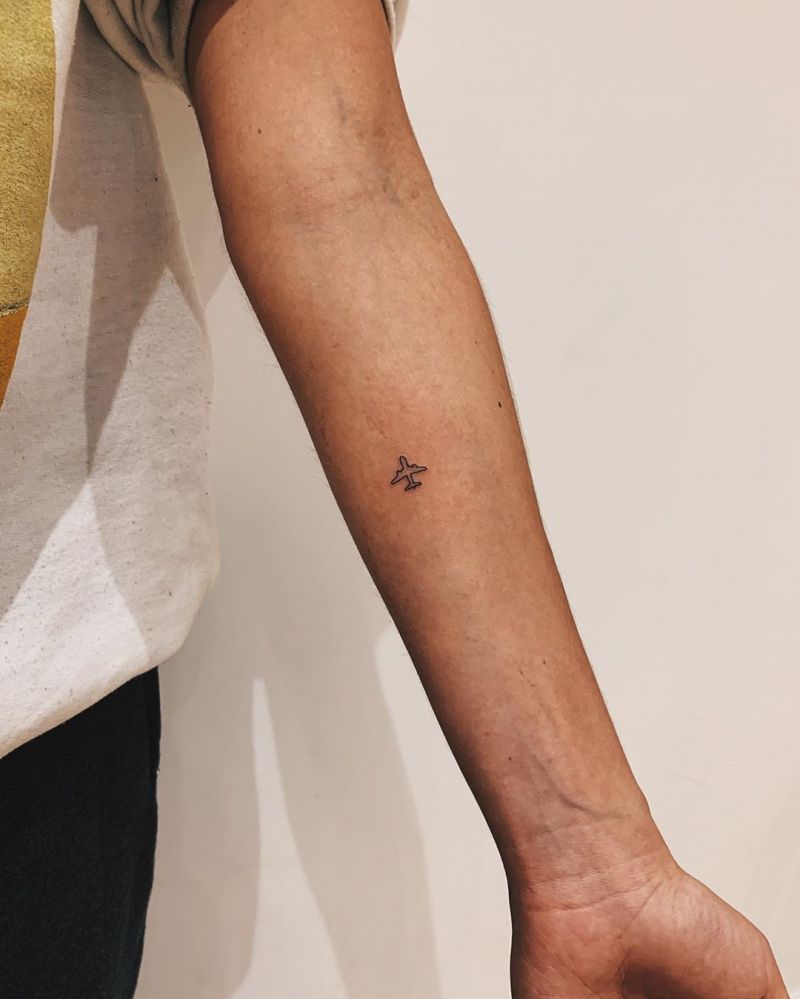 30 Pretty Airplane Tattoos Make You Like to Travel