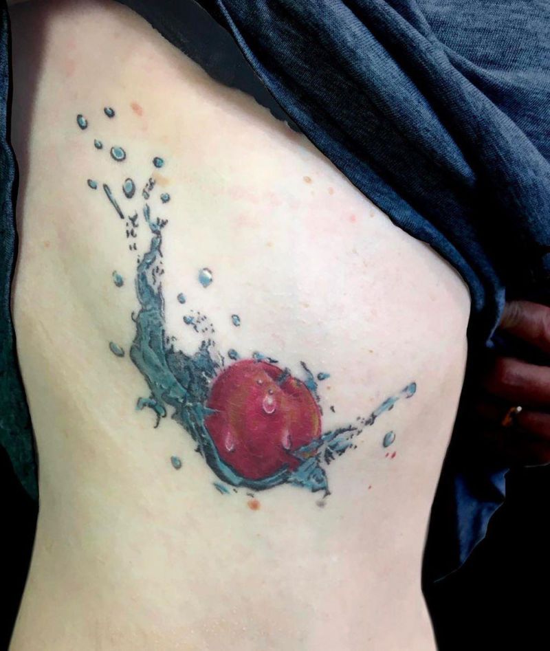 Pretty Apple Tattoos Give You Peace and Health