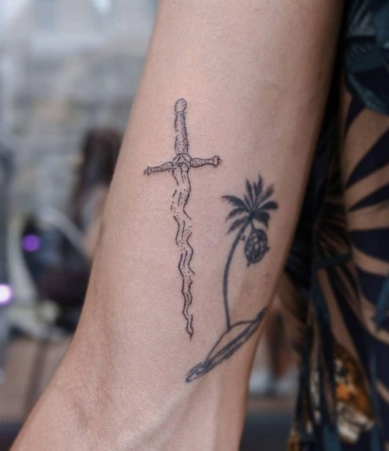 30 Pretty Sword Tattoos to Inspire You