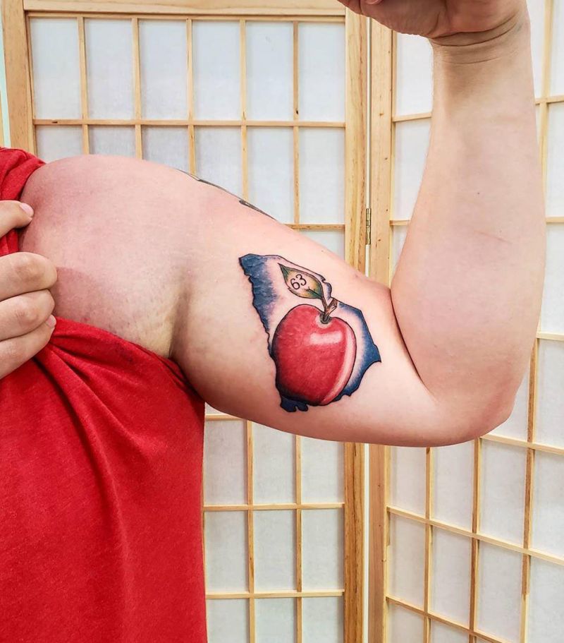 Pretty Apple Tattoos Give You Peace and Health