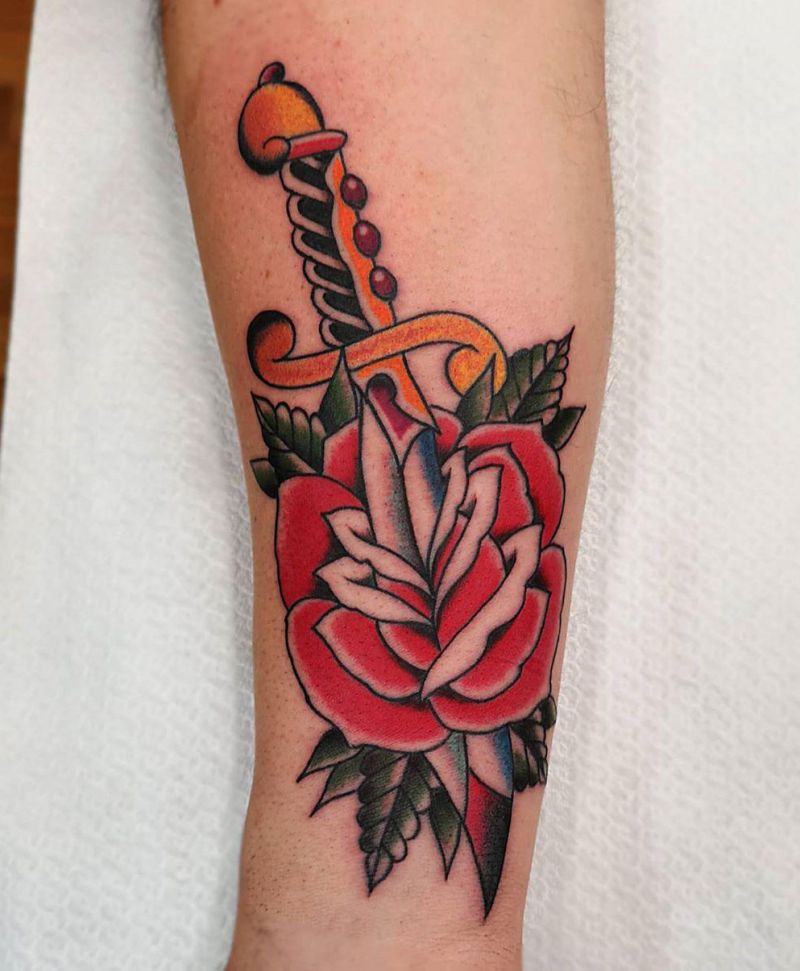 30 Pretty Dagger Tattoos You Will Love