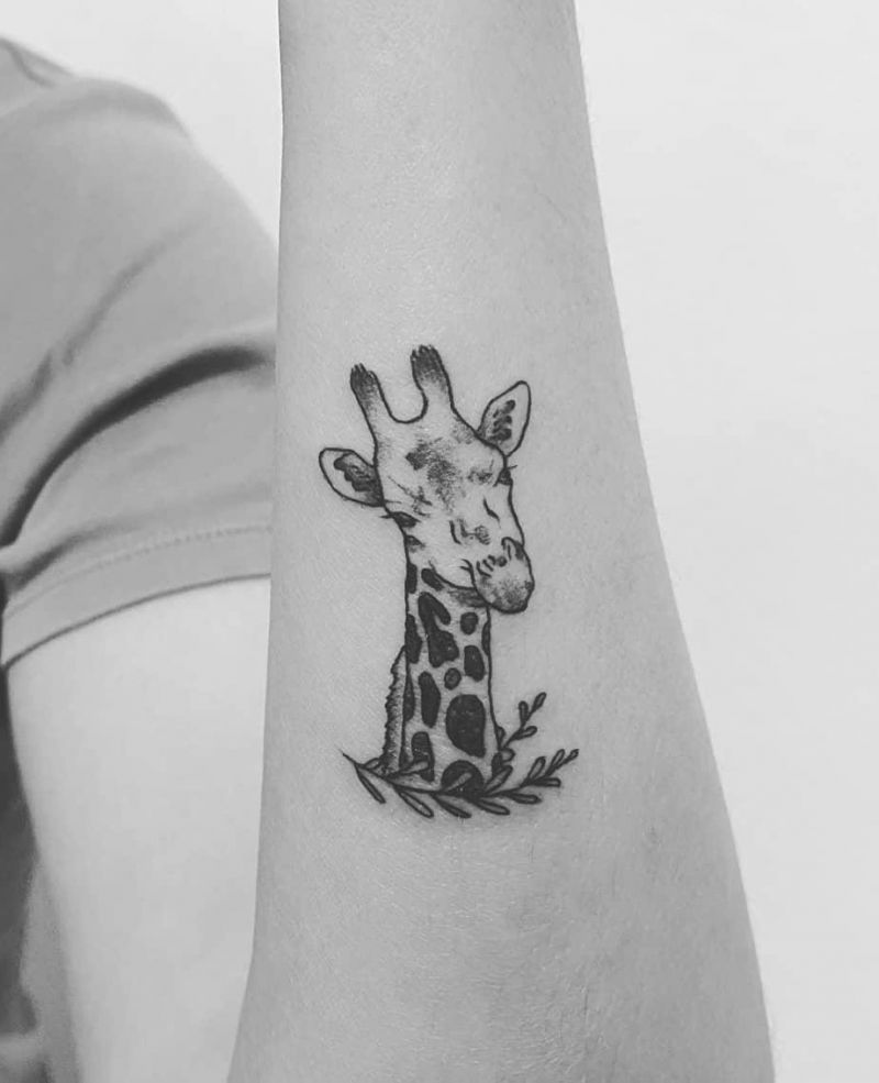 Pretty Giraffe Tattoos to Inspire You