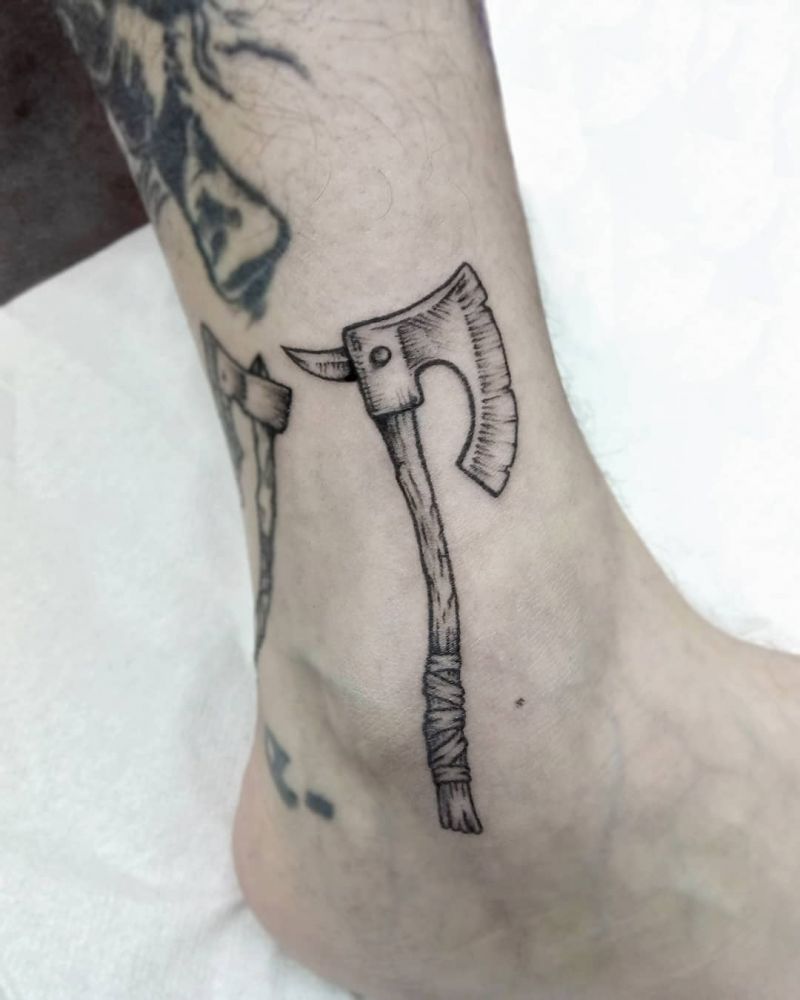 30 Traditional Axe Tattoos You Will Love