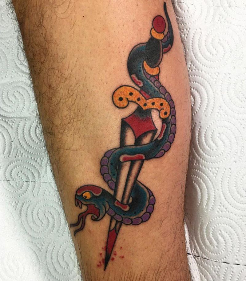 30 Pretty Dagger Tattoos You Will Love