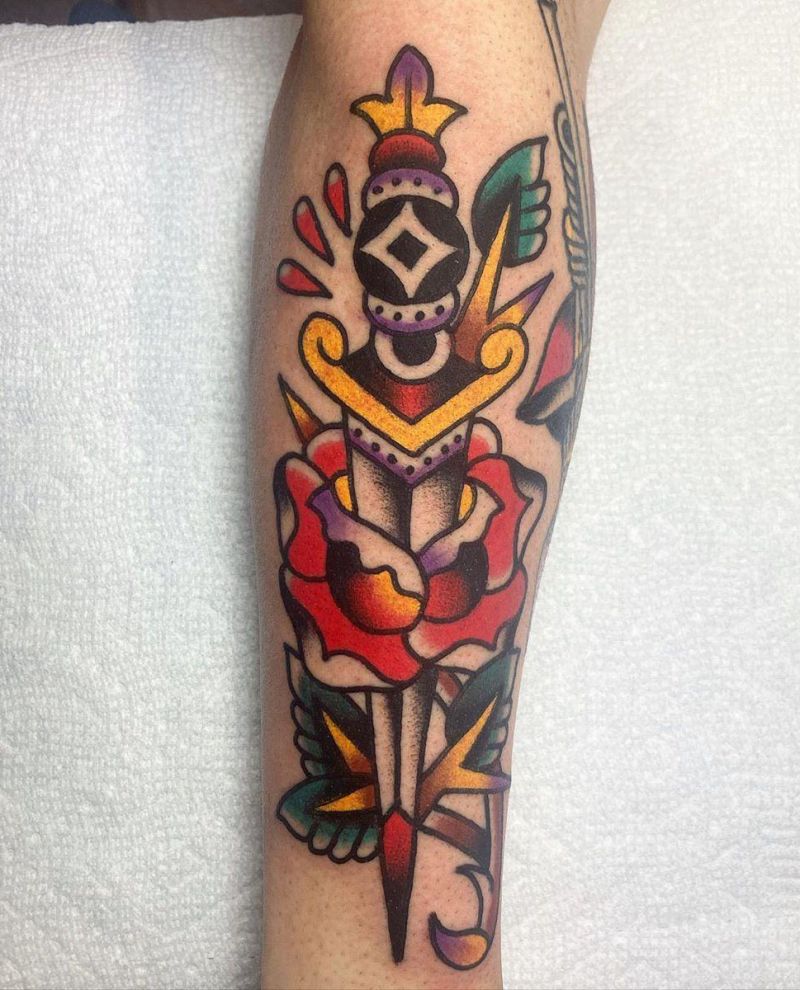 30 Pretty Dagger Tattoos You Will Love