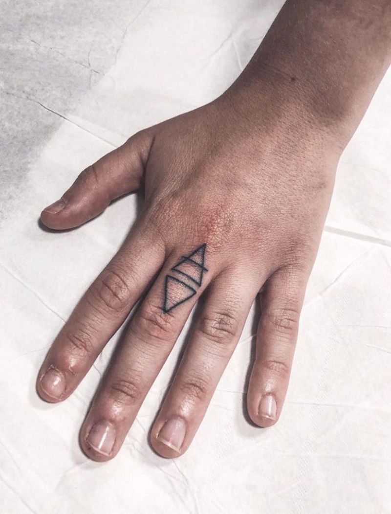 Exquisite Finger Tattoos That Give You a Different Feeling