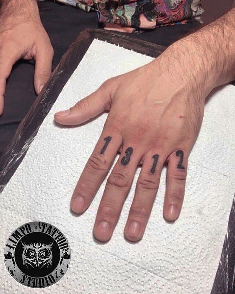 Exquisite Finger Tattoos That Give You a Different Feeling