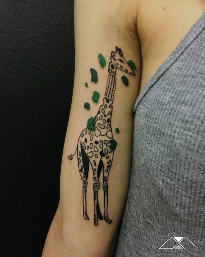 Pretty Giraffe Tattoos to Inspire You