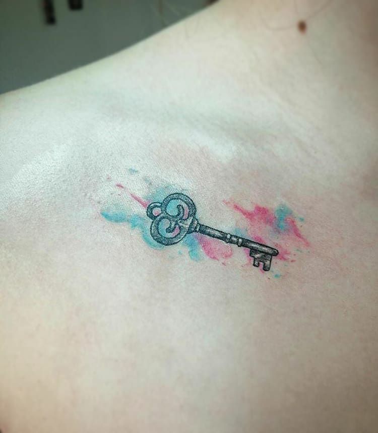 30 Pretty Key Tattoos Let Everything Go Smoothly for You