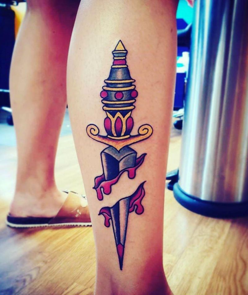 30 Pretty Dagger Tattoos You Will Love