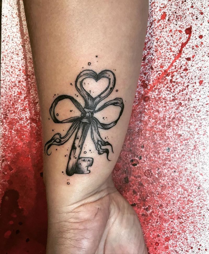 30 Pretty Key Tattoos Let Everything Go Smoothly for You