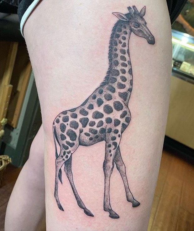 Pretty Giraffe Tattoos to Inspire You