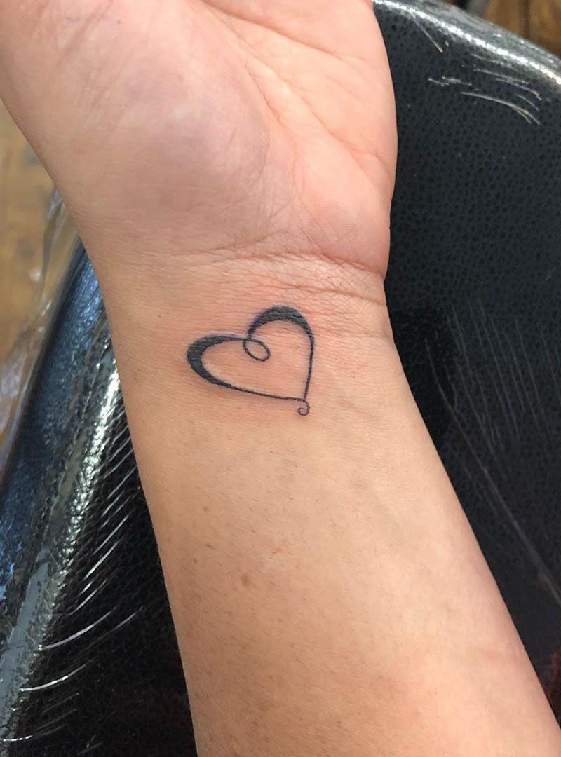 Pretty Love Tattoos to Inspire You