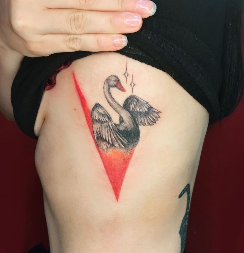 Pretty Swan Tattoos for You to Enjoy