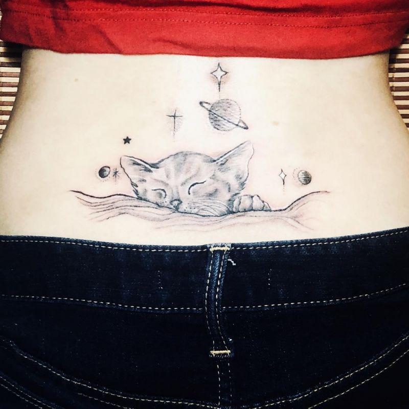 Pretty Waist Tattoos That Make You More Attractive