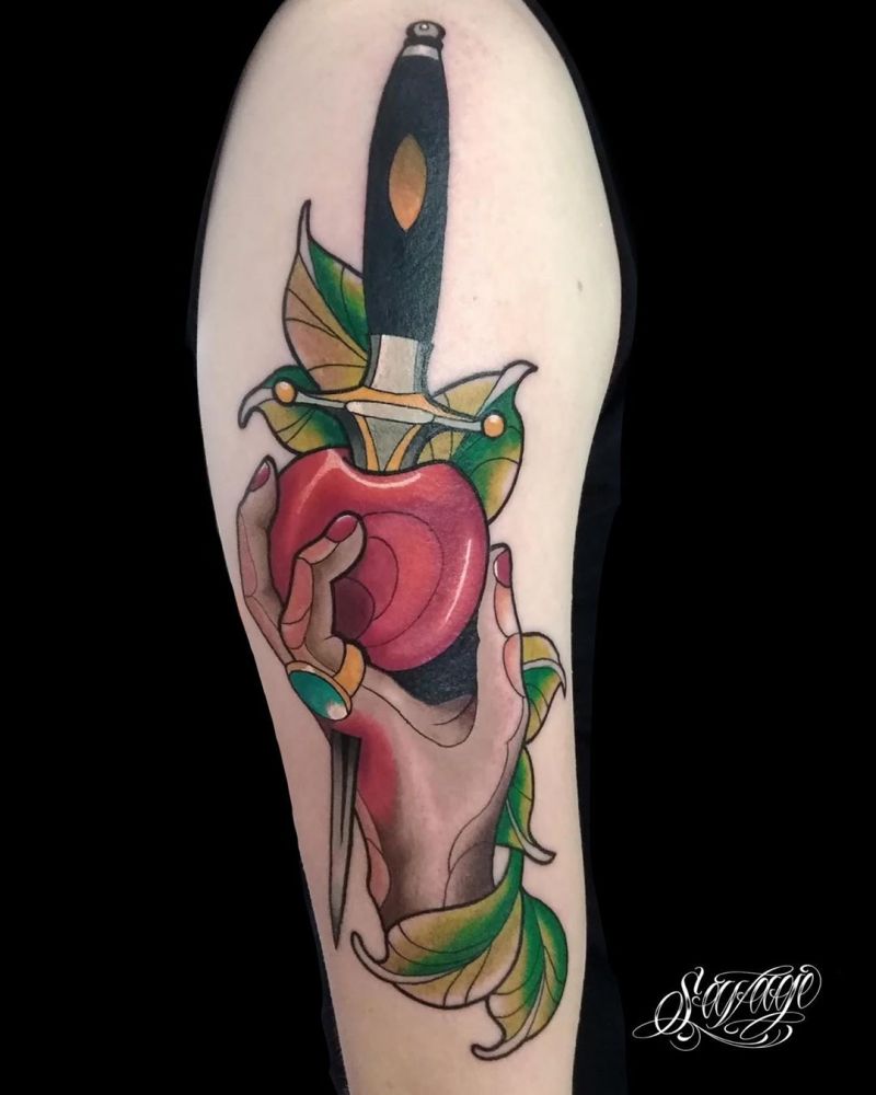 Pretty Apple Tattoos Give You Peace and Health