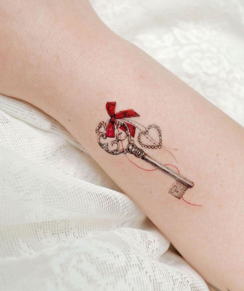 30 Pretty Key Tattoos Let Everything Go Smoothly for You