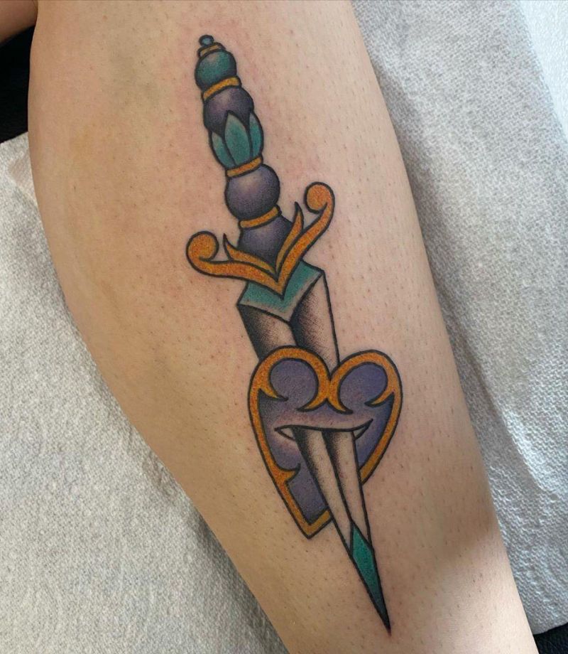 30 Pretty Dagger Tattoos You Will Love