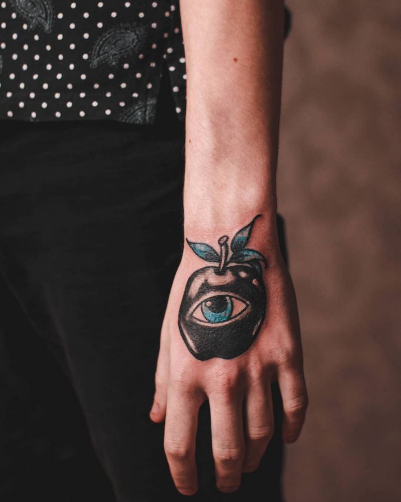 Pretty Apple Tattoos Give You Peace and Health