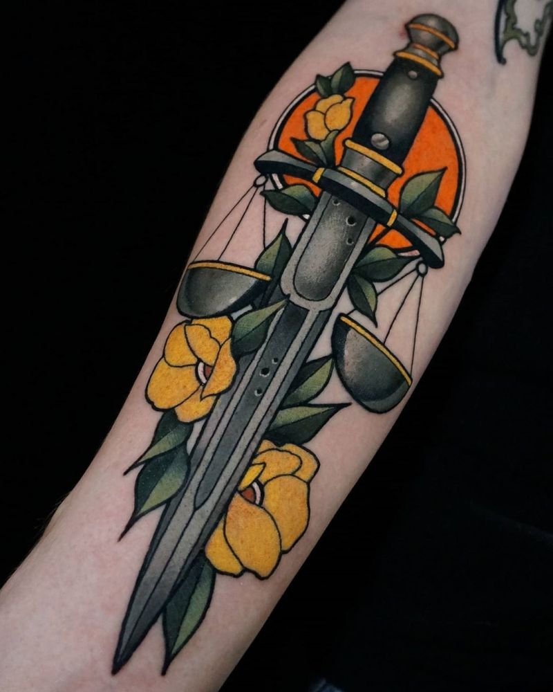 30 Pretty Dagger Tattoos You Will Love