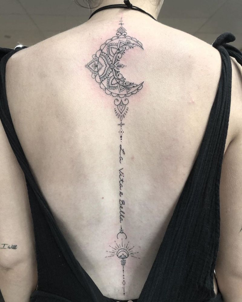 Pretty Spine Tattoos that Make You Sexy